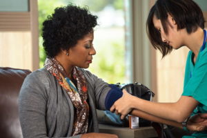 doctor-checkup-with-patient
