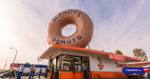 outside-view-of-donut-shop